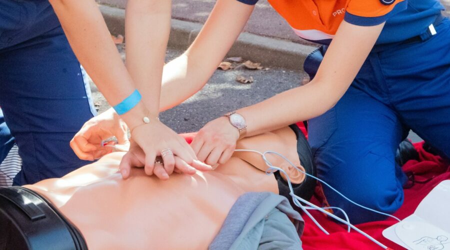 Formations Gratuites aux Gestes Qui Sauvent