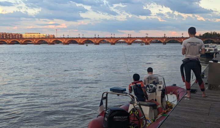 Sécurité en Milieu Aquatique : Découvrez la Brigade Nautique de la Protection Civile de la Gironde