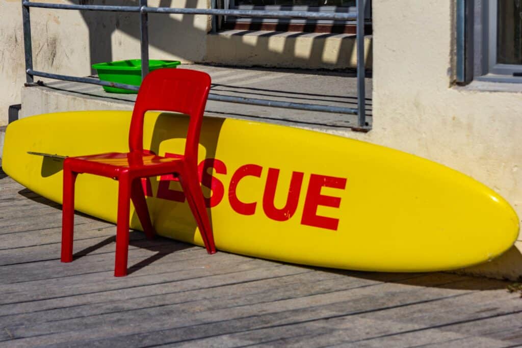 rescue paddle qui peut etre utilisée pour les secours nautique