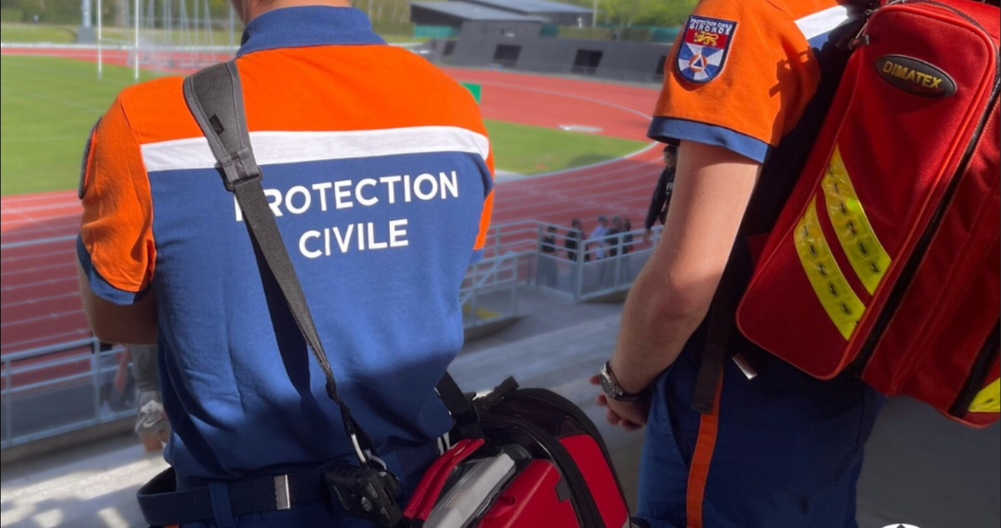Secouriste de la Protection Civile de Talence en poste de secours