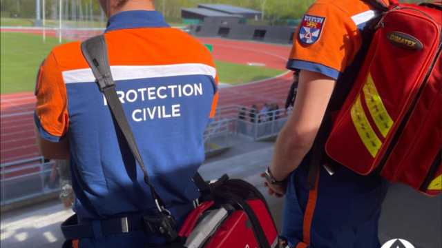 Secouriste de la Protection Civile de Talence en poste de secours
