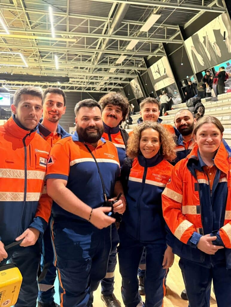 equipe de secouriste en poste au tournois de judo Ă Lormont
