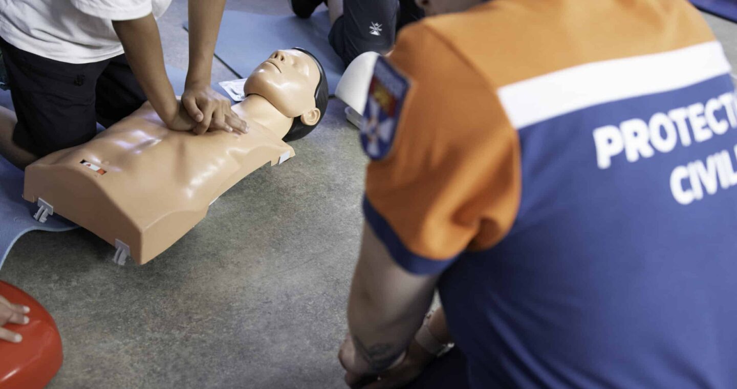 Illustration de la Protection Civile de Talence pour l’article Formation PSC1 à Talence : apprendre les gestes de premiers secours près de Bordeaux de la rubrique Actualité